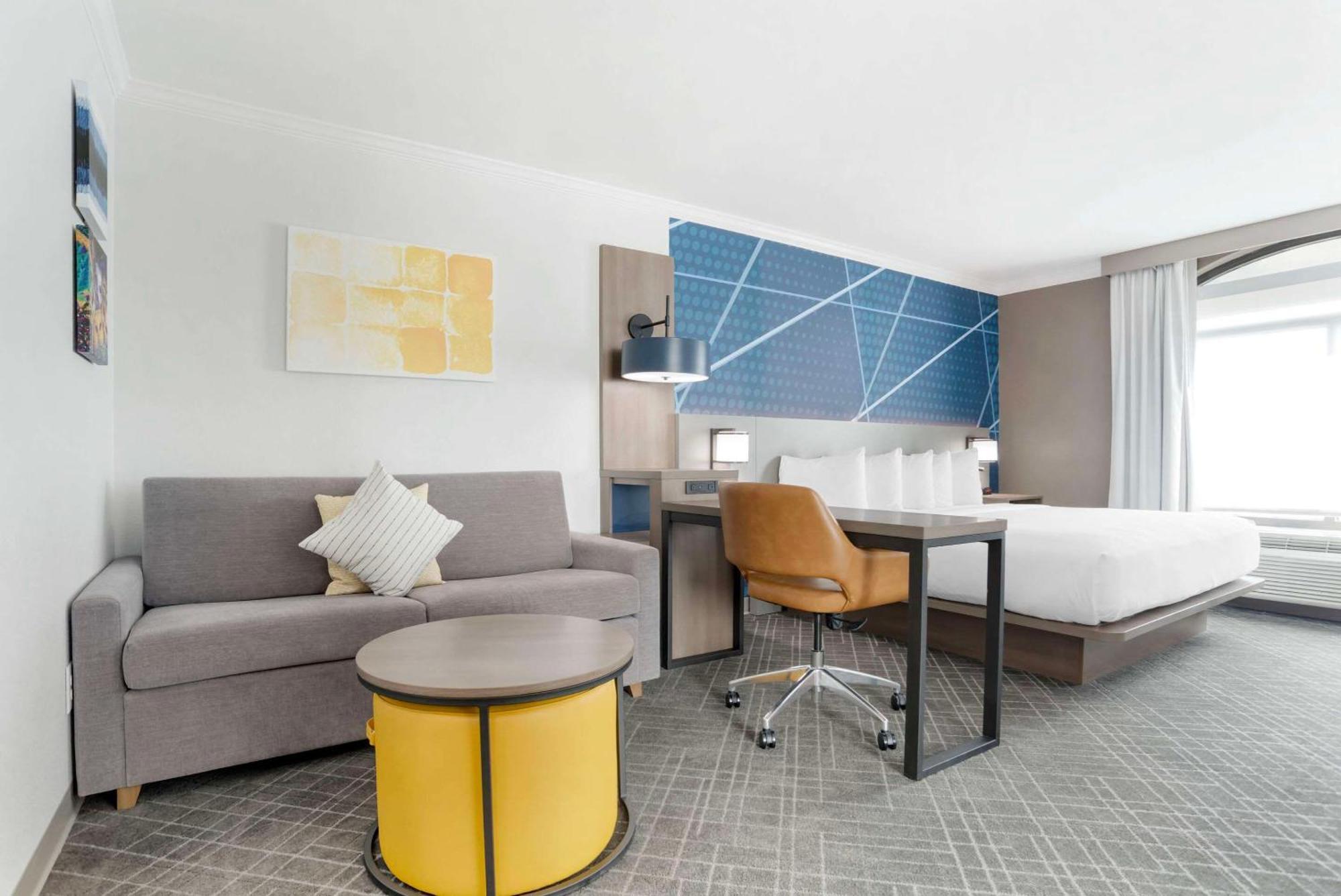 Comfort Inn & Suites New Orleans Airport North Кеннер Экстерьер фото