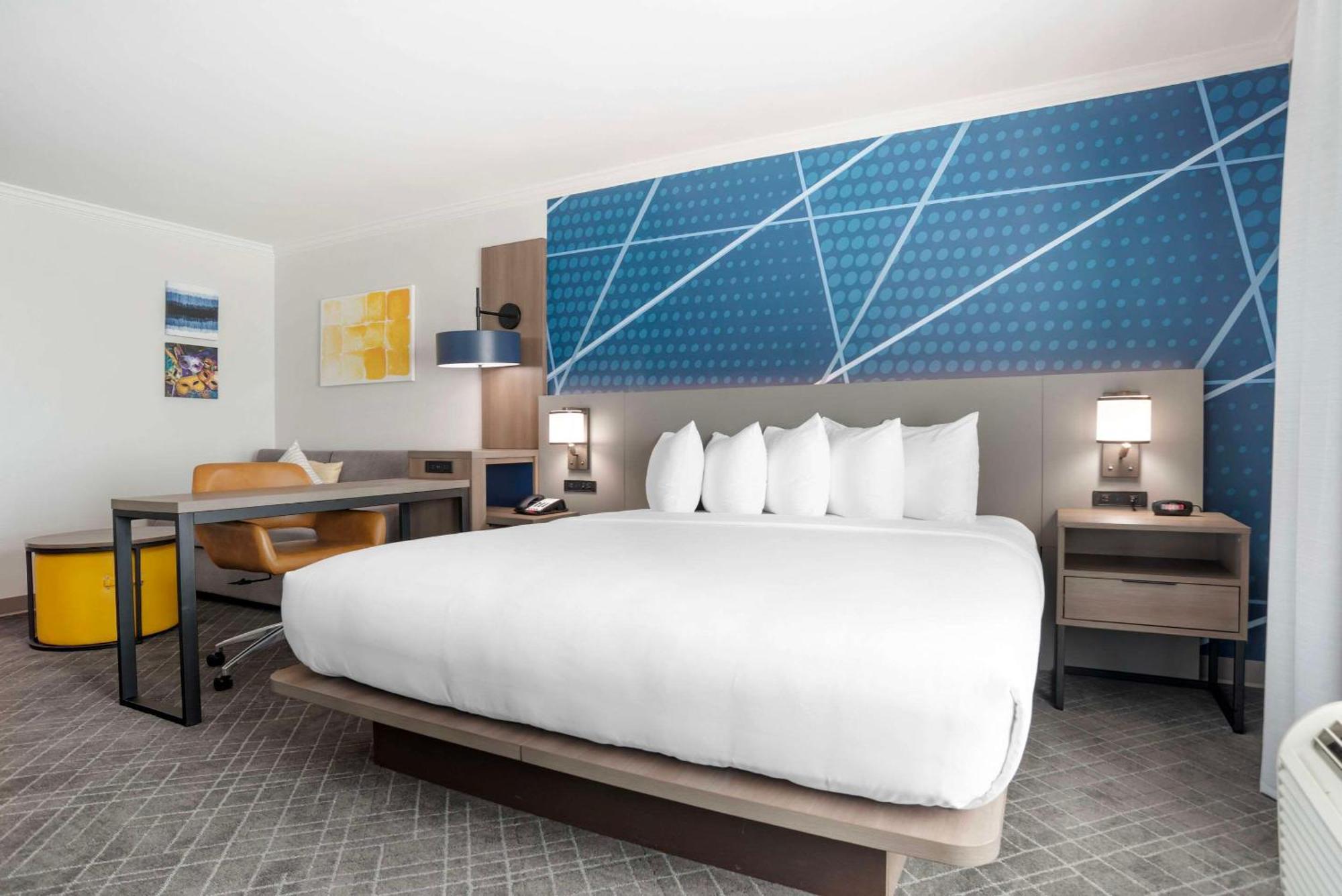 Comfort Inn & Suites New Orleans Airport North Кеннер Экстерьер фото