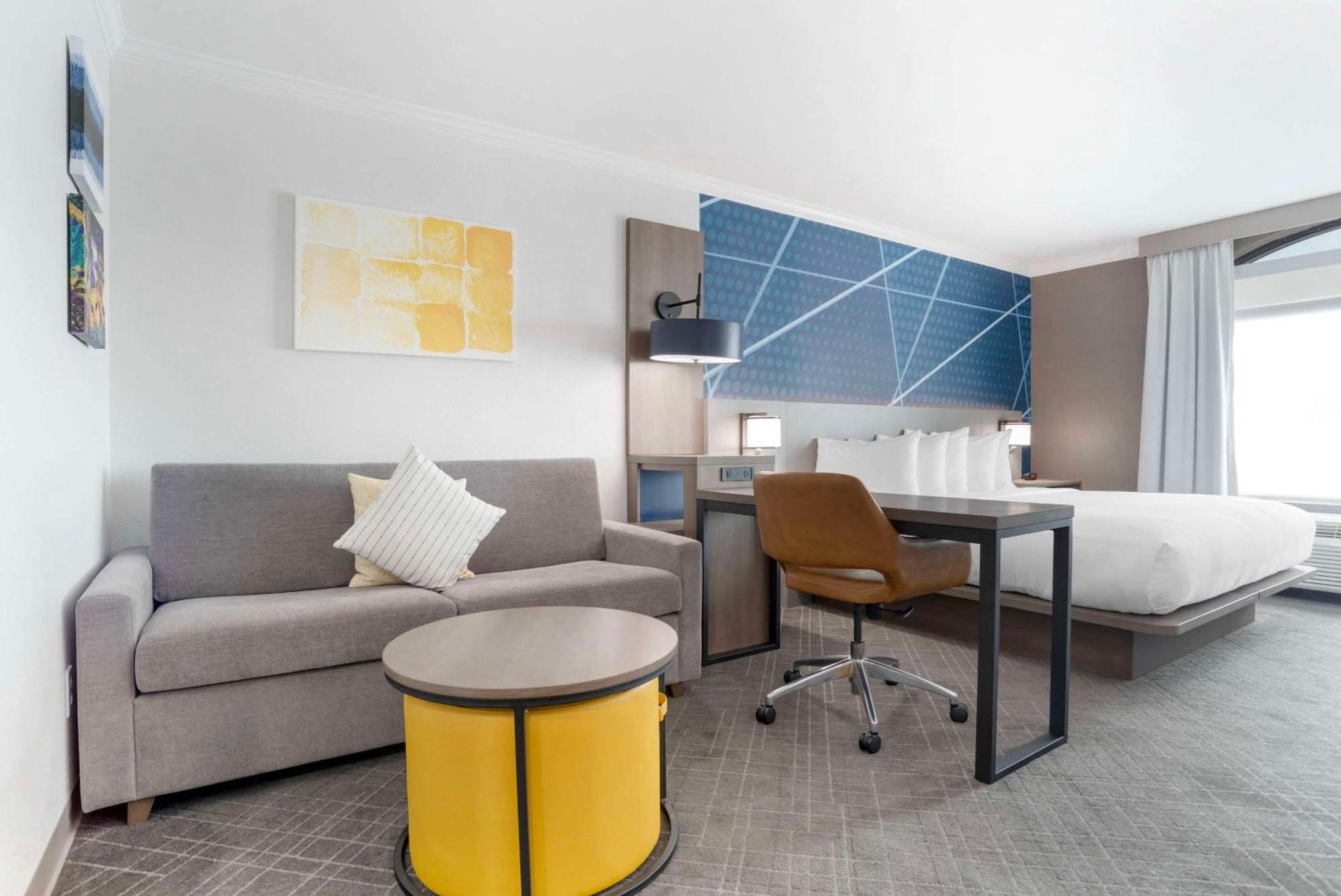Comfort Inn & Suites New Orleans Airport North Кеннер Экстерьер фото