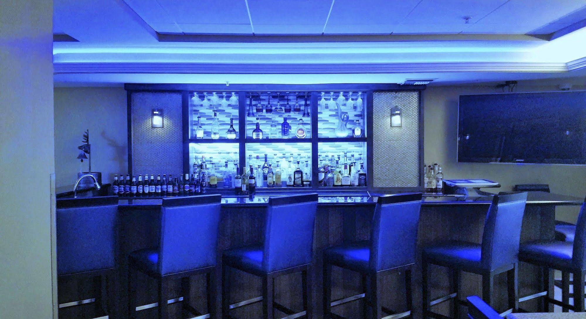 Comfort Inn & Suites New Orleans Airport North Кеннер Экстерьер фото